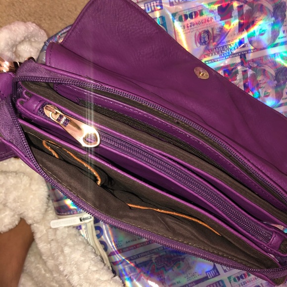 Michael Kors purse/crossbody - Picture 2 of 2